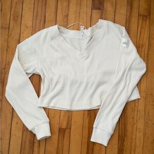 ALO Yoga Women's Small Ribbed V-Neck Cropped Long Sleeve Top in Cream